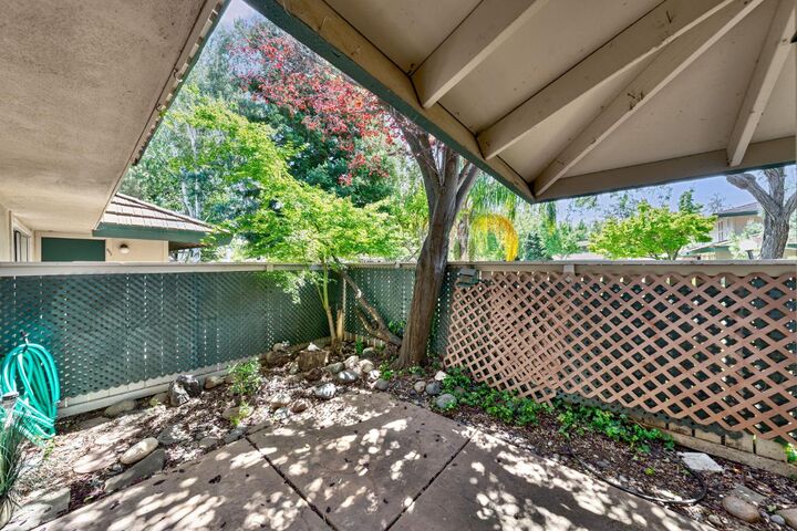 Property Photo:  506 Roundtree Court  CA 95831 
