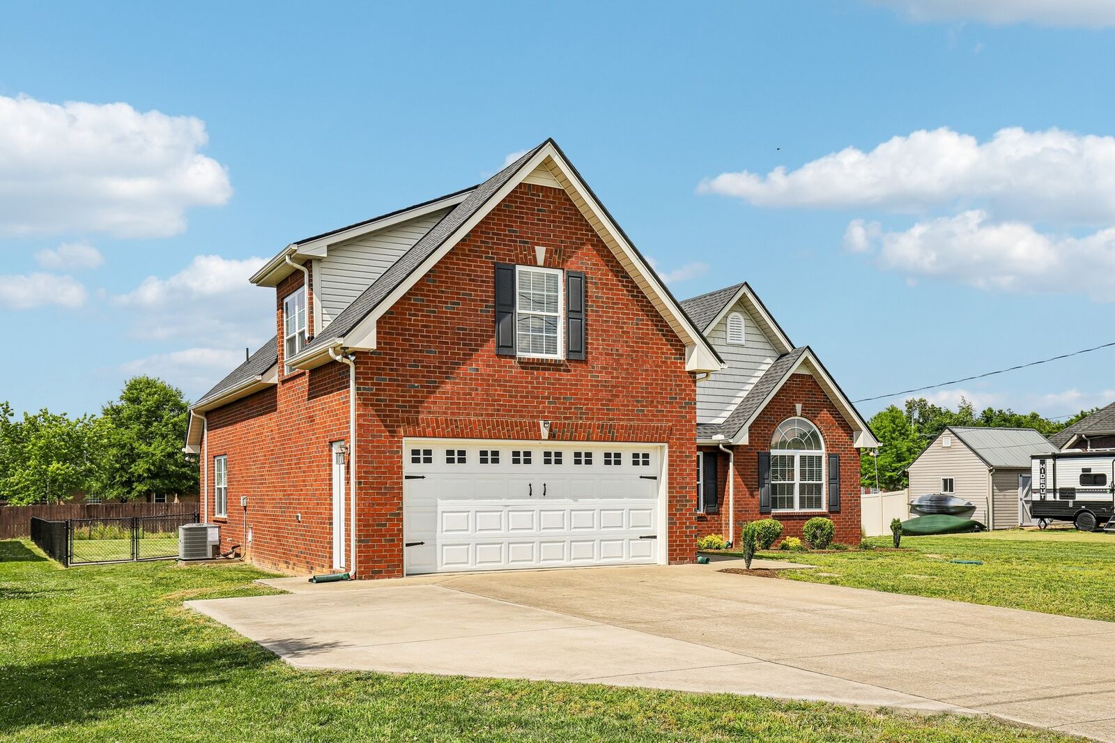 Property Photo:  125 Cumulus Ct  TN 37127 
