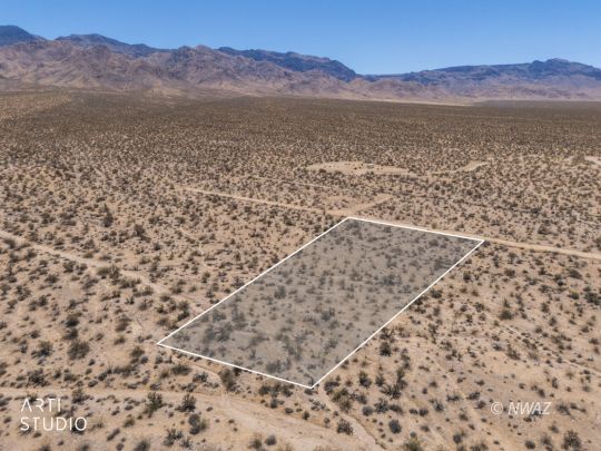 Property Photo:  2 E Red Horizon Rd  AZ 86432 