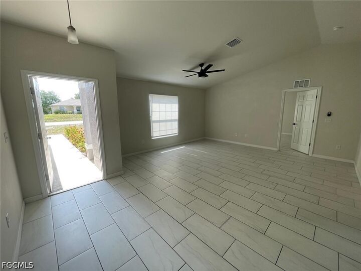Property Photo:  1447 NW 1st Street  FL 33993 