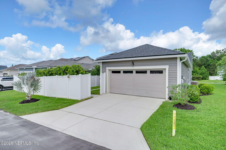 Property Photo: 216 Footbridge Road FL 32259