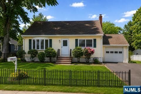 Property Photo:  37 Linden Road  NJ 07470 