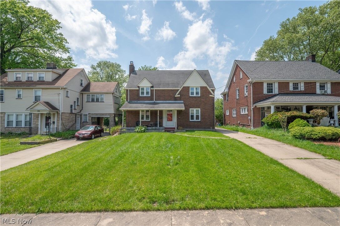Property Photo: 1842 Coronado Avenue OH 44504