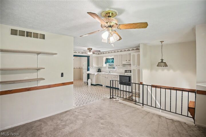 Property Photo:  3120 Orchard Avenue SE  OH 44484 