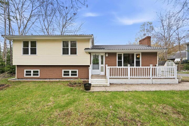 Property Photo:  81 Armanda Crescent  NS B2T 1E5 