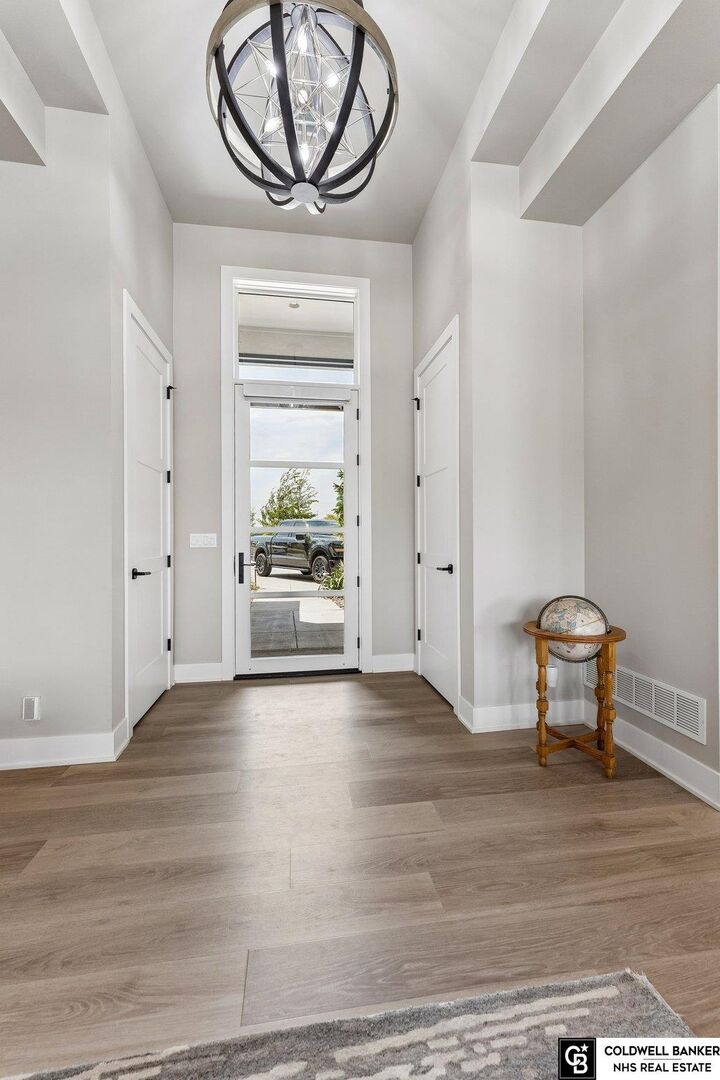 Property Photo: 28401 Laurel Circle NE 68064