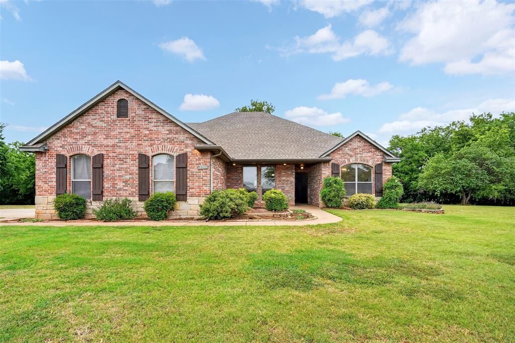 Property Photo:  12374 Fairfield Road  OK 73044 