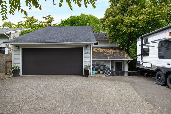 Property Photo: 2904 24 Street BC V1T 4N2