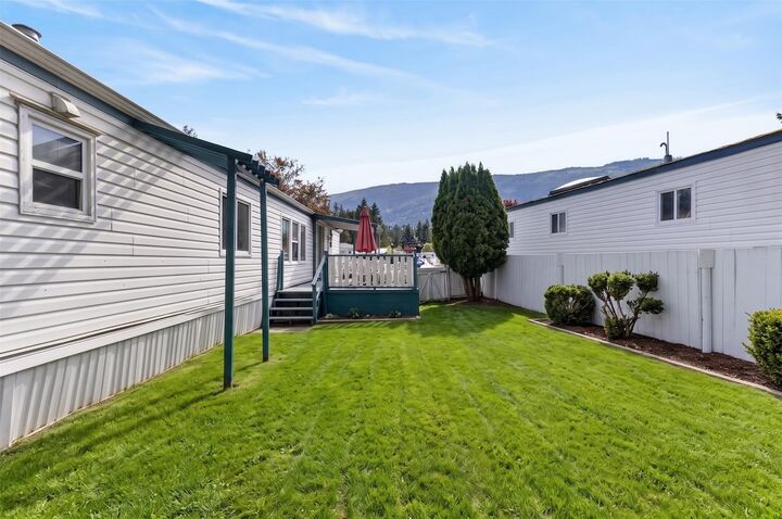 Property Photo: 6751 51 Street NE BC V0E 1K0
