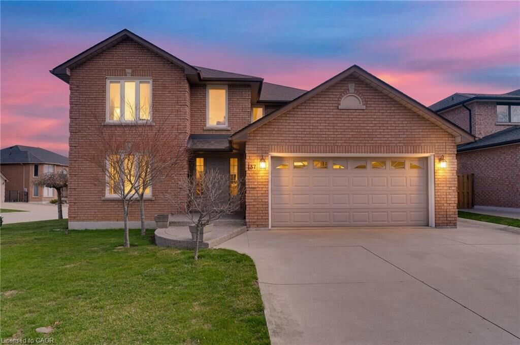 Property Photo:  137 National Drive  ON L6M 0H1 