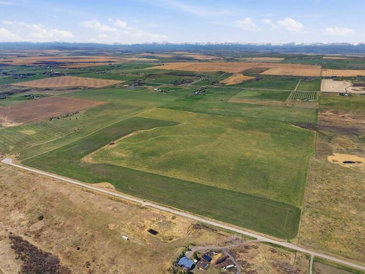 Property Photo: SE - 12- 20 - 1 W5 160 Acres AB T1S 6C5
