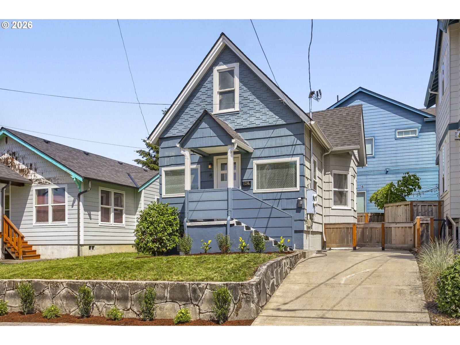 Property Photo:  6204 NE 8th Ave  OR 97211 