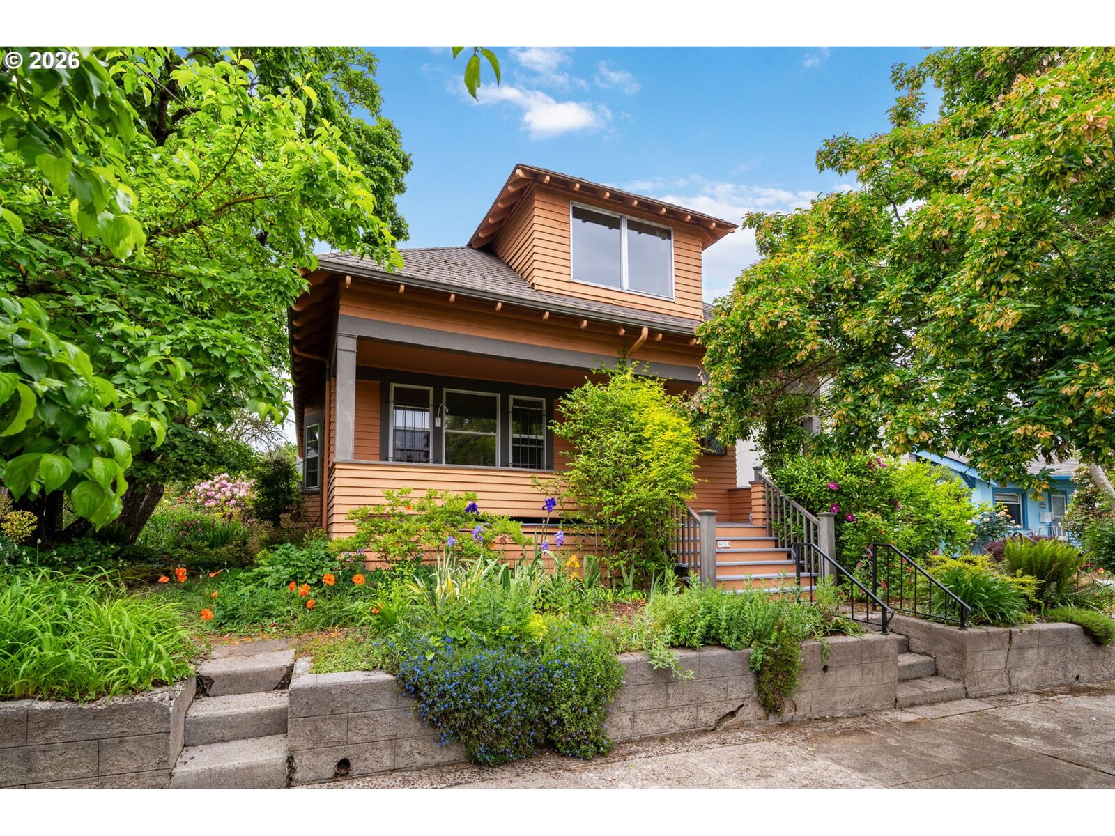 Property Photo: 6635 NE Mallory Ave OR 97211