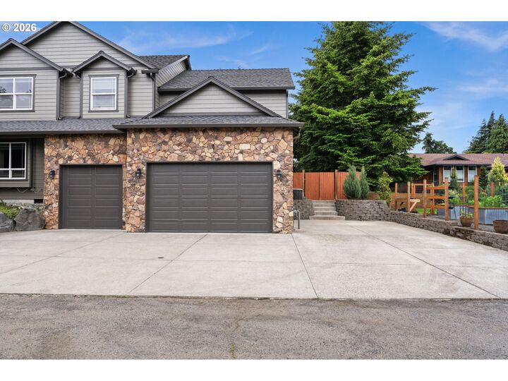 Property Photo: 1414 NW 113th St WA 98685