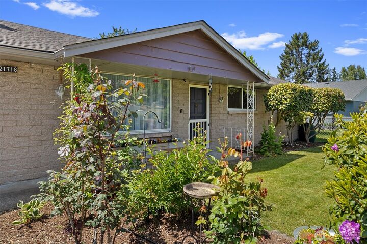 Property Photo:  21718  88th Avenue W  WA 98026 