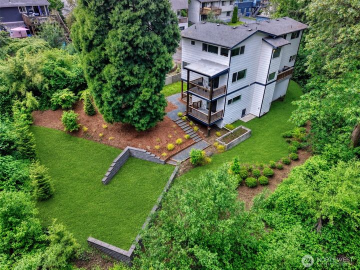 Property Photo:  5942  21st Avenue SW  WA 98106 