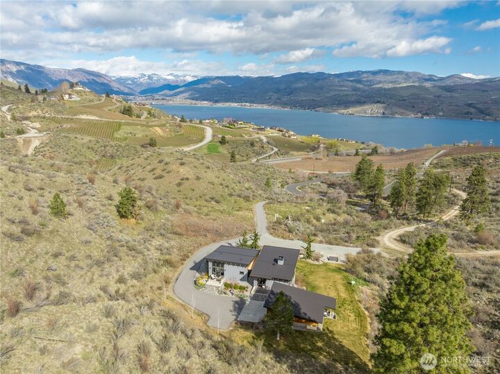 Property Photo: 111 Hawks Meadow Road WA 98816