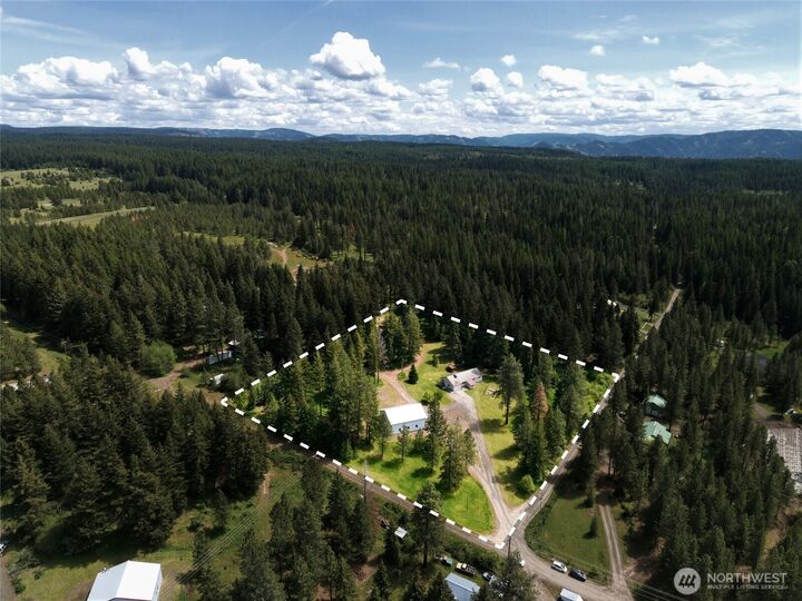 Property Photo:  78211  Giger Lane  OR 97886 