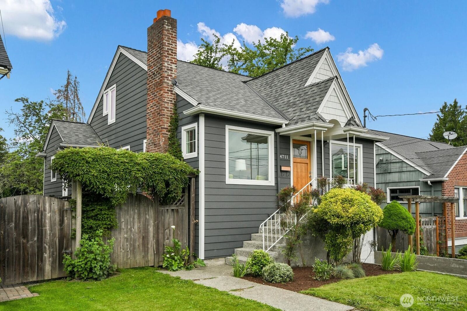Property Photo: 4711 51st Avenue S WA 98118