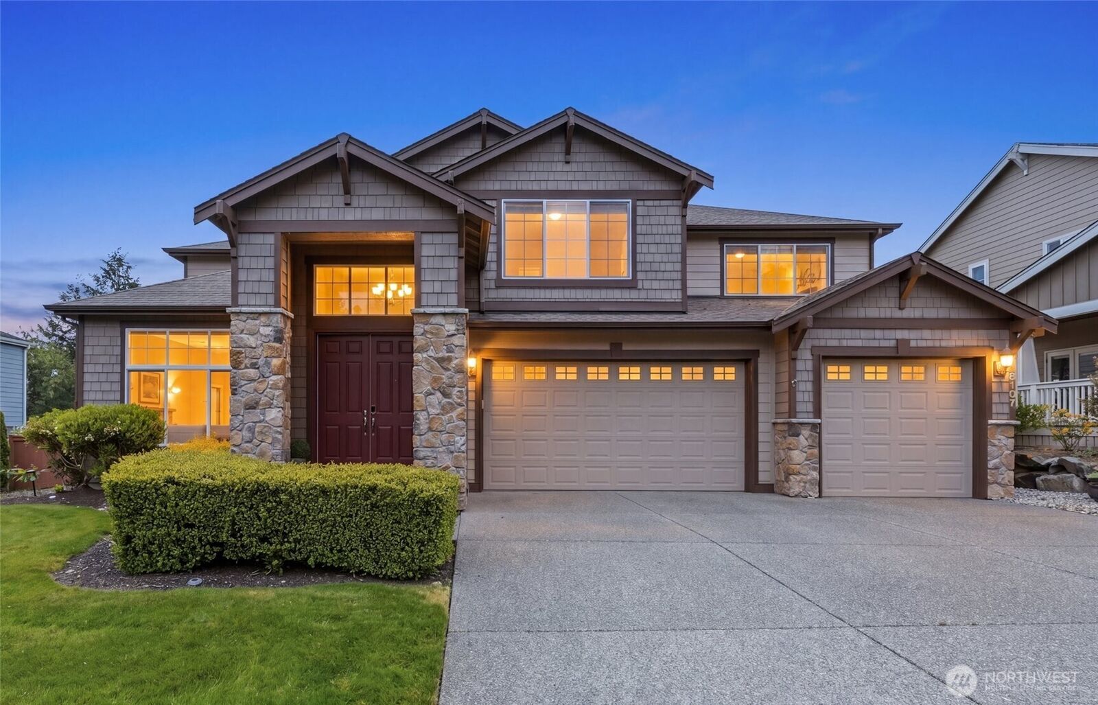 Property Photo:  8107  132nd Place SE  WA 98296 