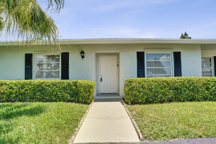 Property Photo:  2331 Croton Lane 101-A  FL 33445 