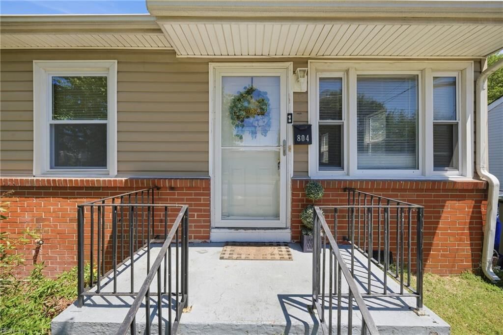 Property Photo:  804 Roseclair St  VA 23523 