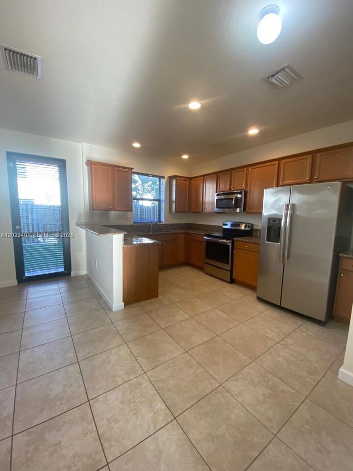 Property Photo: 17341 SW 153rd Ct 17341 FL 33187