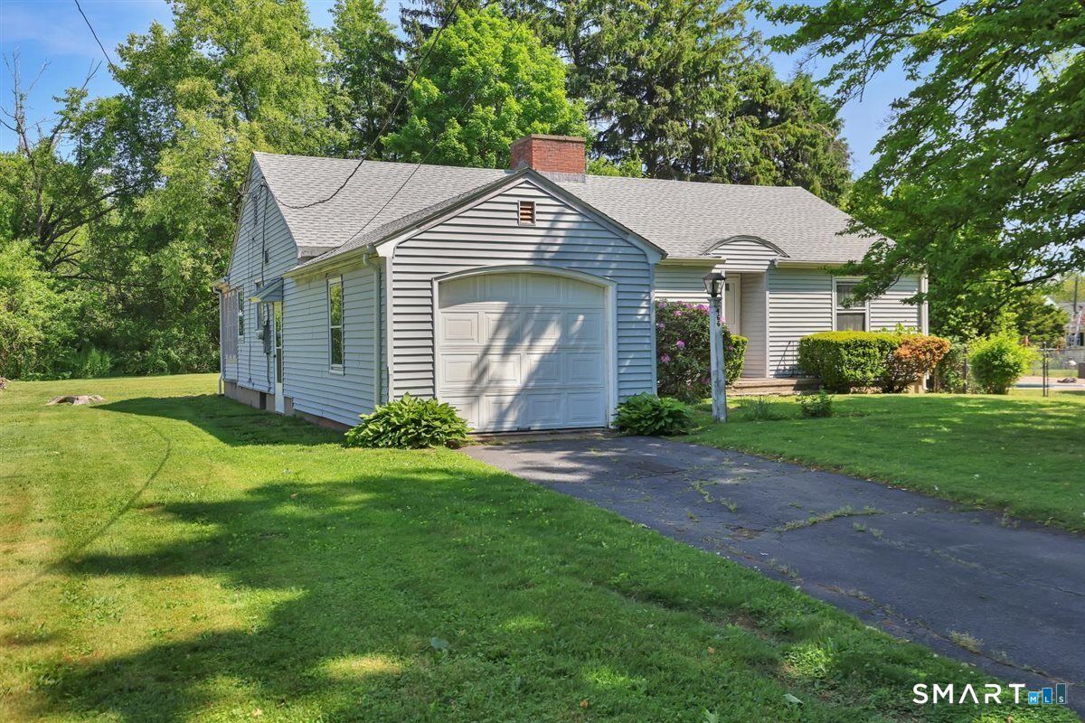 Property Photo:  466 Blake Road  CT 06053 