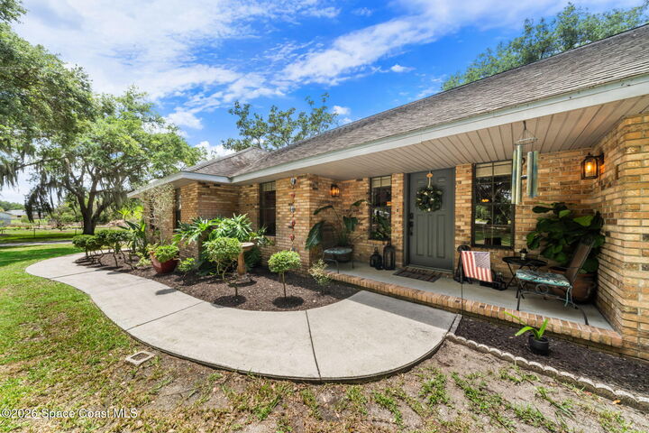 Property Photo:  3496 Parkland Street  FL 32796 