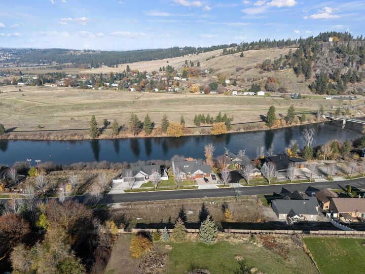 Property Photo:  11414 E Coyote Rock Dr  WA 99206 