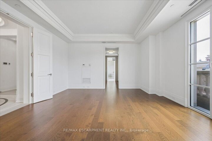 Property Photo: 300 Randall Street 211 ON L6J 1R1