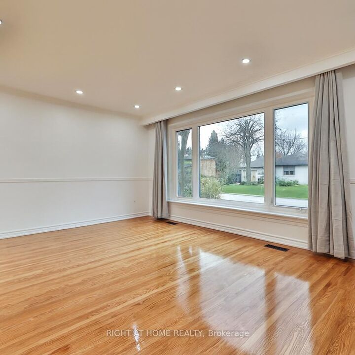 Property Photo: 9 Allister Avenue ON M1M 3K7