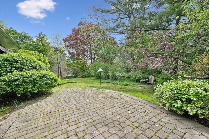 Property Photo: 1118 Melvin Avenue ON L6J 2V9