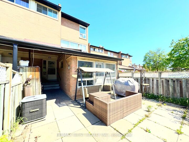Property Photo: 260 John Garland Boulevard 234 ON M9V 1N8