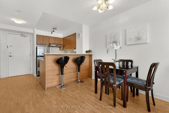 Property Photo: 38 Lee Centre Drive 908 ON M1H 3J7
