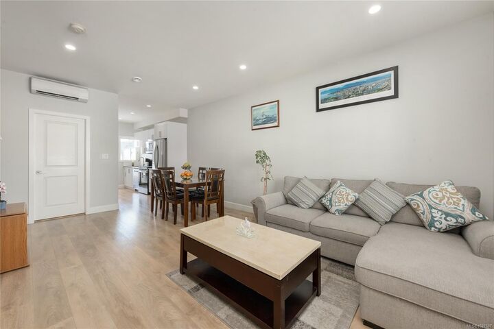 Property Photo: 3351 Luxton Rd #405 BC V9C 0P2