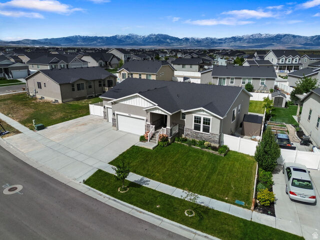 Property Photo: 5945 N Tippecanoe Ln UT 84074