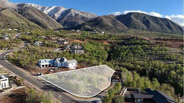 Property Photo:  826 S Summit Creek Dr 44  UT 84653 