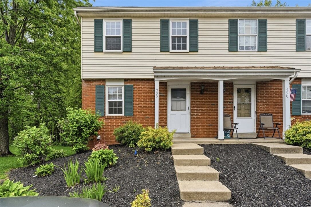 Property Photo:  322 Bellford Ct  PA 16066 
