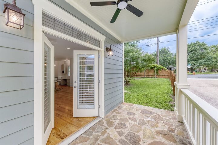 Property Photo: 3818 Ridgelea Drive B TX 78731