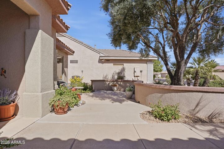 Property Photo:  18132 N Villa Bella Drive  AZ 85374 