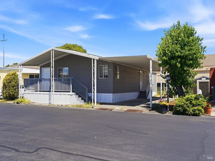 Property Photo:  227 Ricardo Avenue  CA 95407 