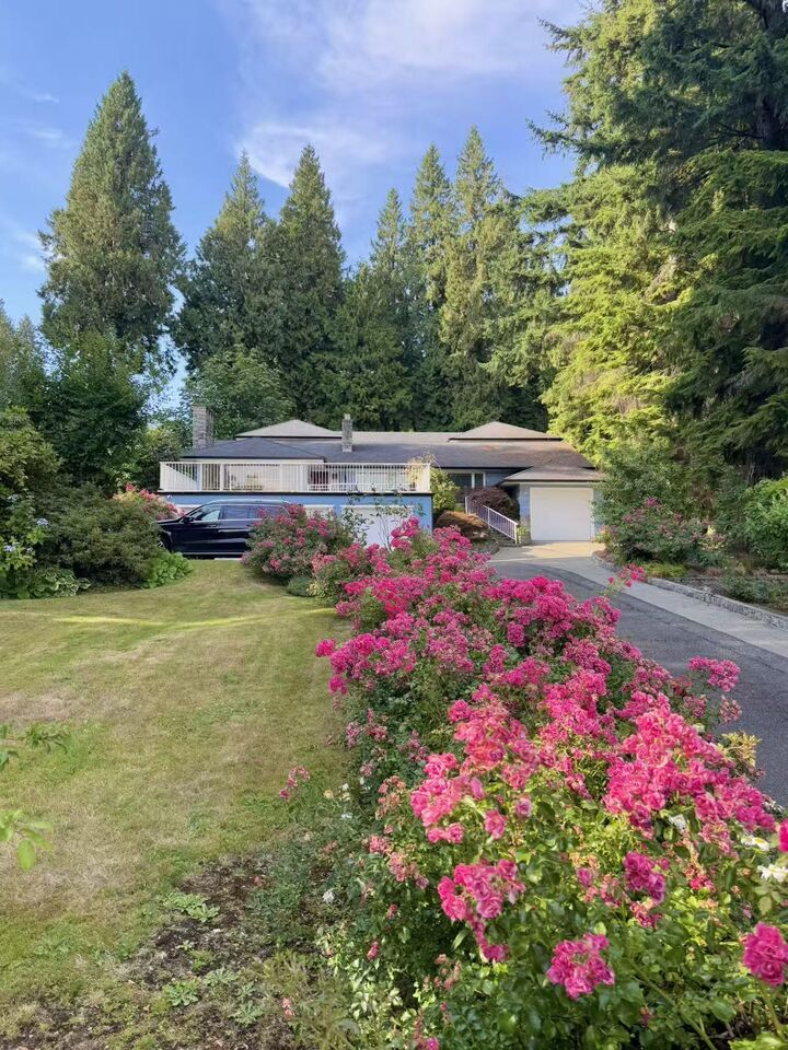 Property Photo: 1393 Mathers Avenue BC V7T 2G5