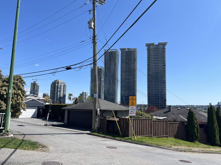 Property Photo: 4701 Ridgelawn Drive BC V5C 3Y1