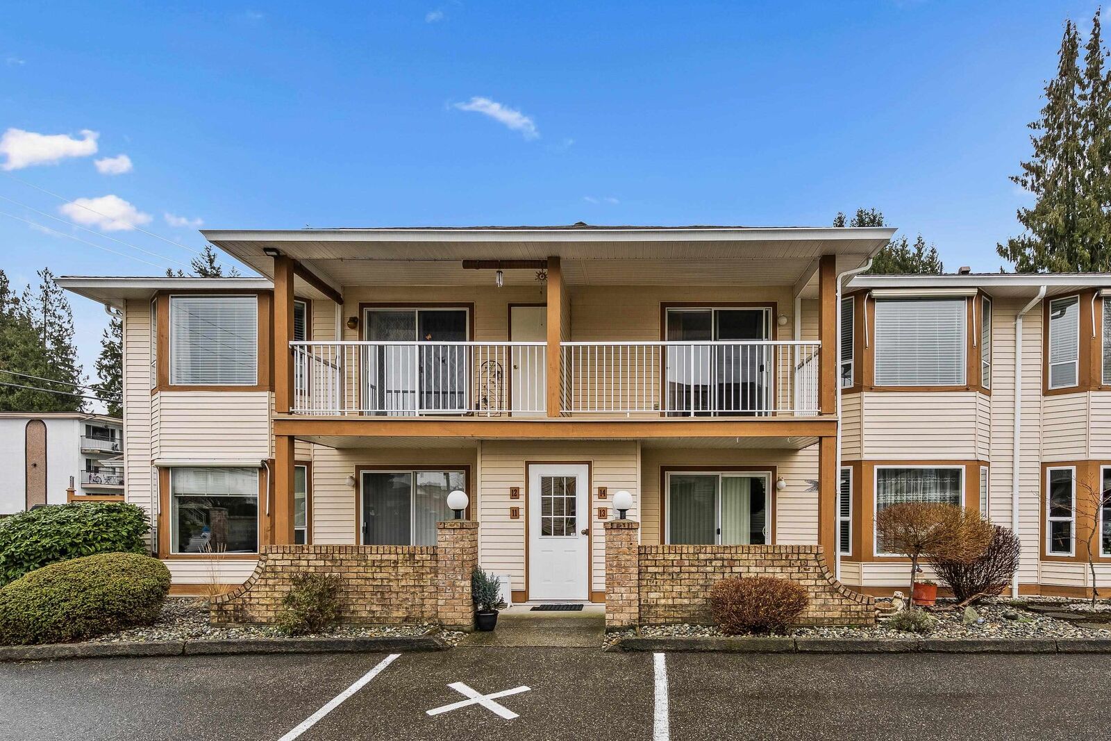 Property Photo:  2456 Ware Street 14  BC V2S 3E1 