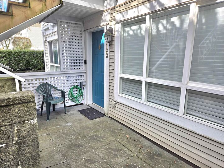 Property Photo: 6577 Southoaks Crescent 15 BC V5E 4J9