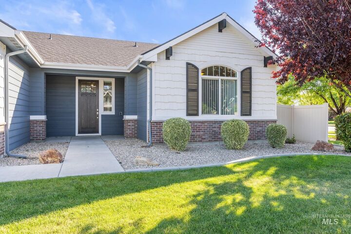 Property Photo: 1212 W Olds River Dr. ID 83642