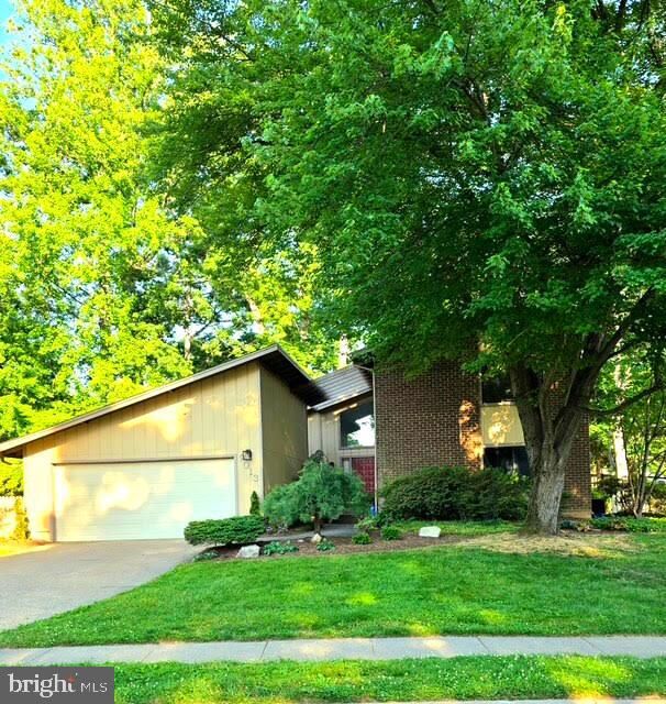 Property Photo:  9013 Fort Craig Drive  VA 22015 