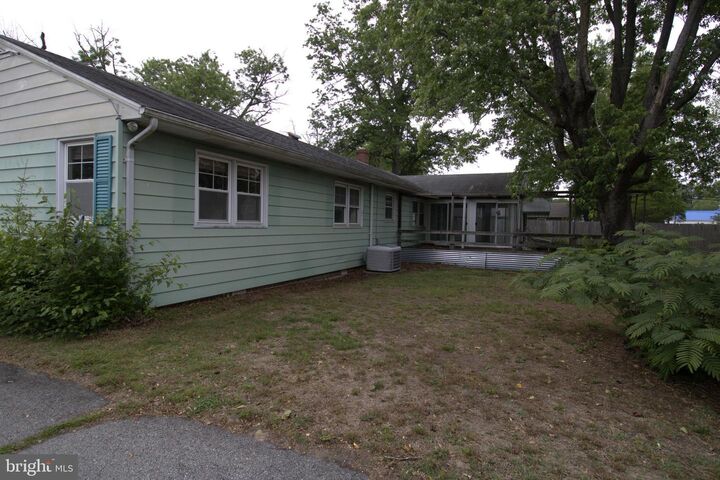 Property Photo:  301 Glendale Drive  MD 21804 