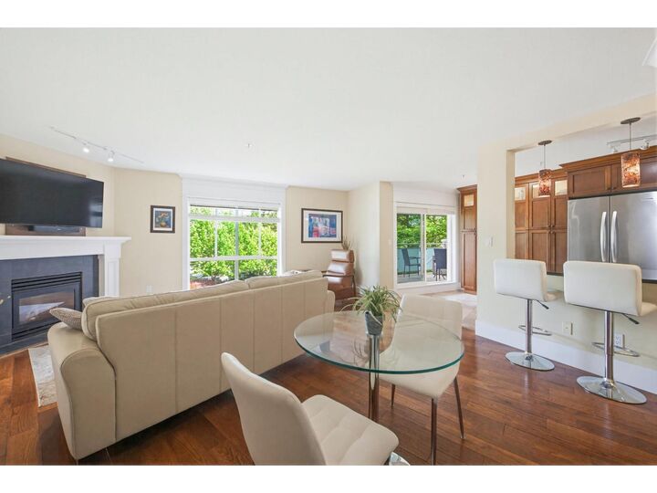 Property Photo:  15150 29A Avenue 305  BC V4P 3B1 